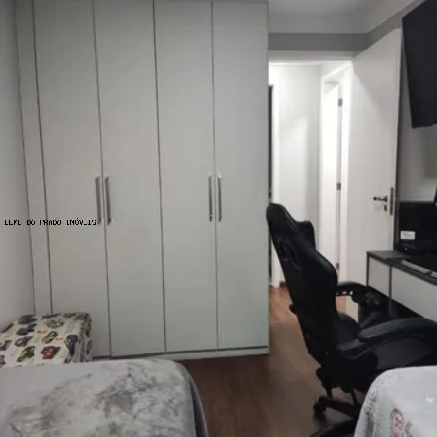 Apartamento à venda com 2 quartos, 72m² - Foto 9