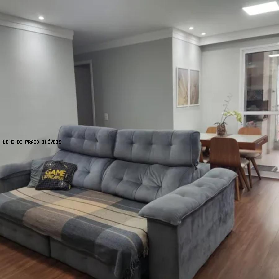 Apartamento à venda com 2 quartos, 72m² - Foto 17