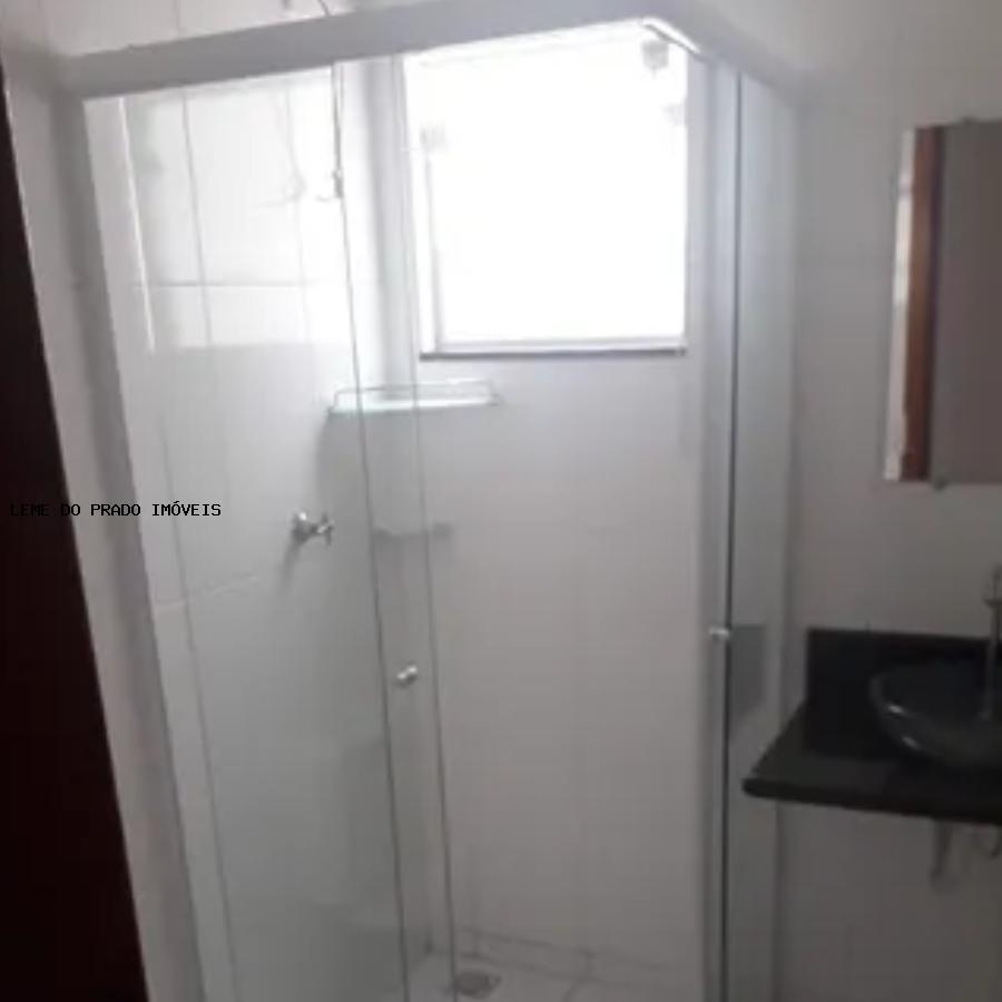 Apartamento à venda com 2 quartos, 67m² - Foto 4