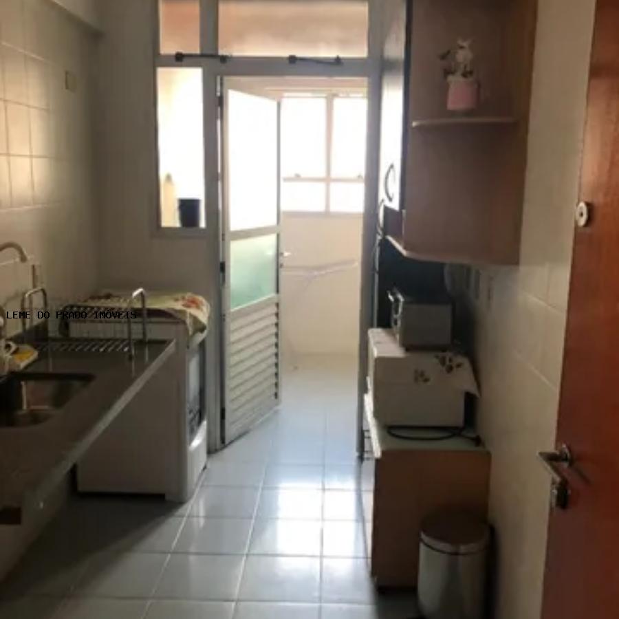 Apartamento à venda com 3 quartos, 89m² - Foto 4