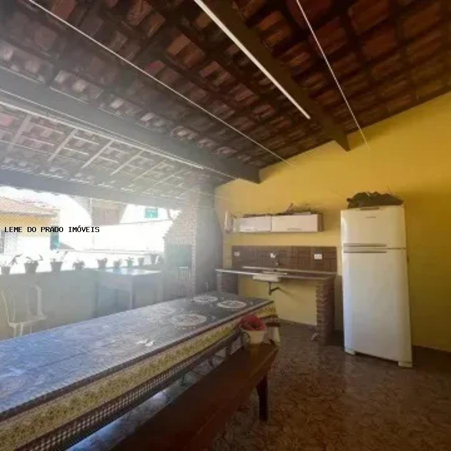 Sobrado à venda com 3 quartos, 220m² - Foto 2