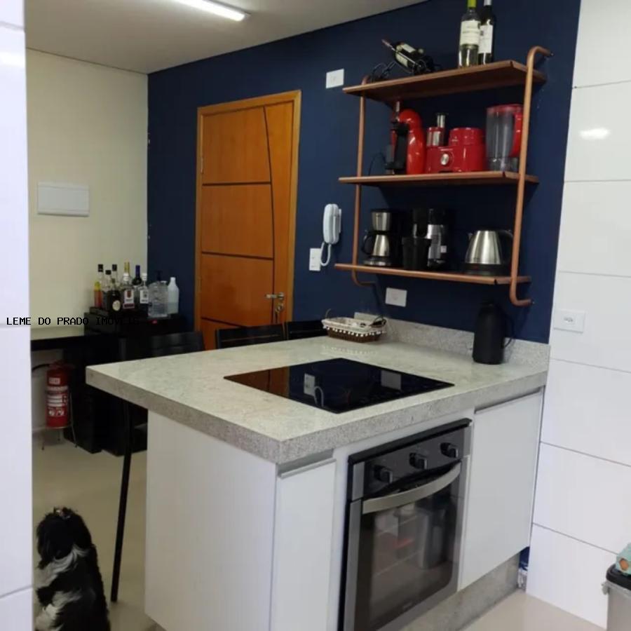 Apartamento à venda com 3 quartos, 133m² - Foto 2