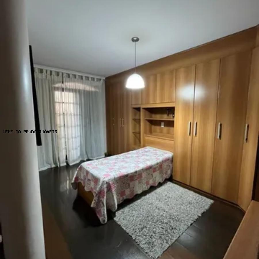 Sobrado à venda com 3 quartos, 243m² - Foto 9