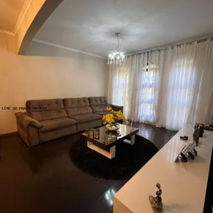 Sobrado à venda com 3 quartos, 243m² - Foto 15