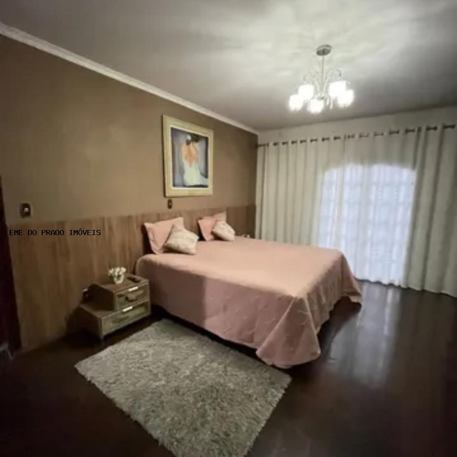 Sobrado à venda com 3 quartos, 243m² - Foto 16