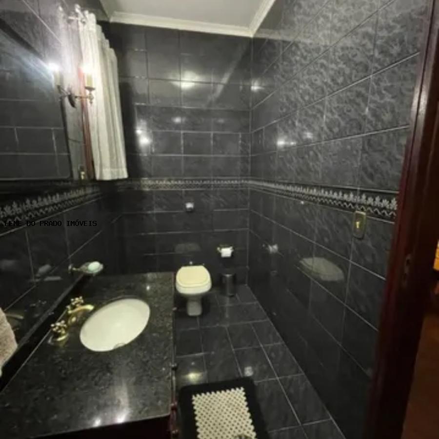 Sobrado à venda com 3 quartos, 243m² - Foto 20