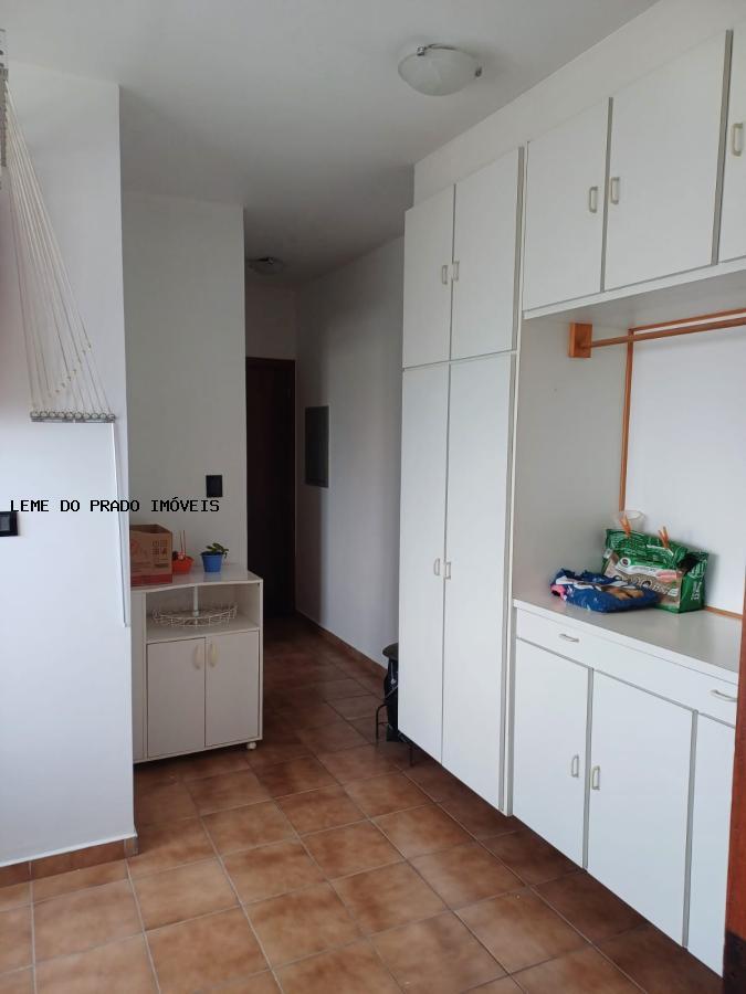 Apartamento à venda com 3 quartos, 143m² - Foto 7