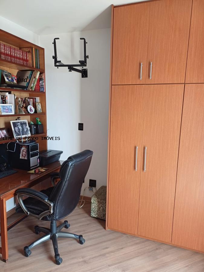 Apartamento à venda com 3 quartos, 143m² - Foto 12