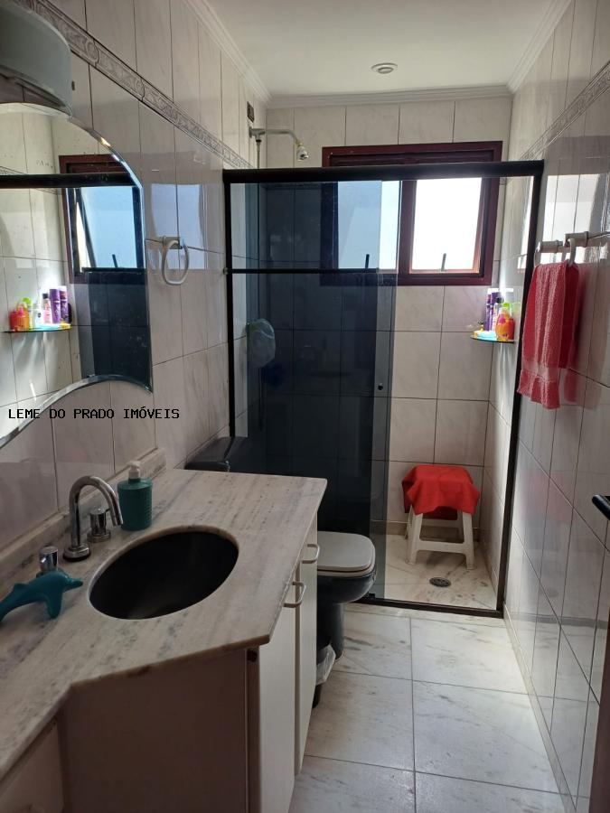 Apartamento à venda com 3 quartos, 143m² - Foto 15