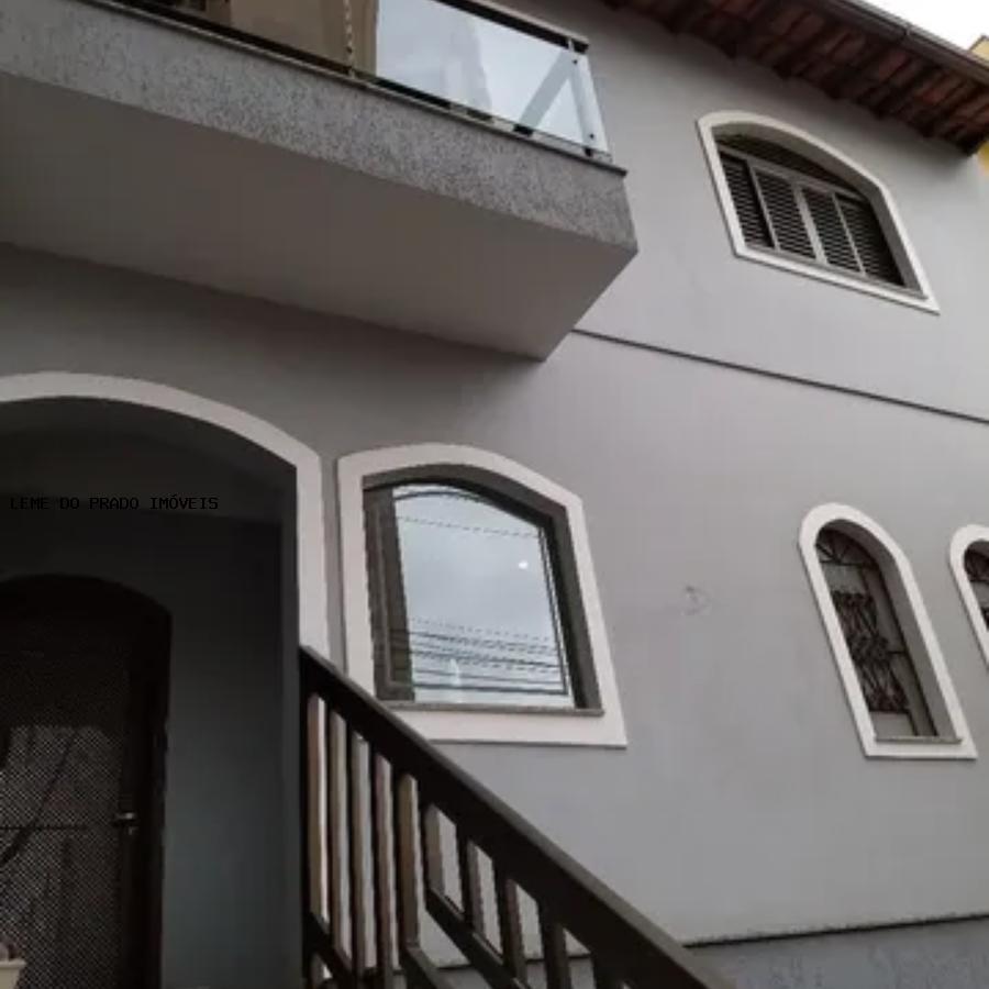 Sobrado à venda com 3 quartos, 300m² - Foto 2