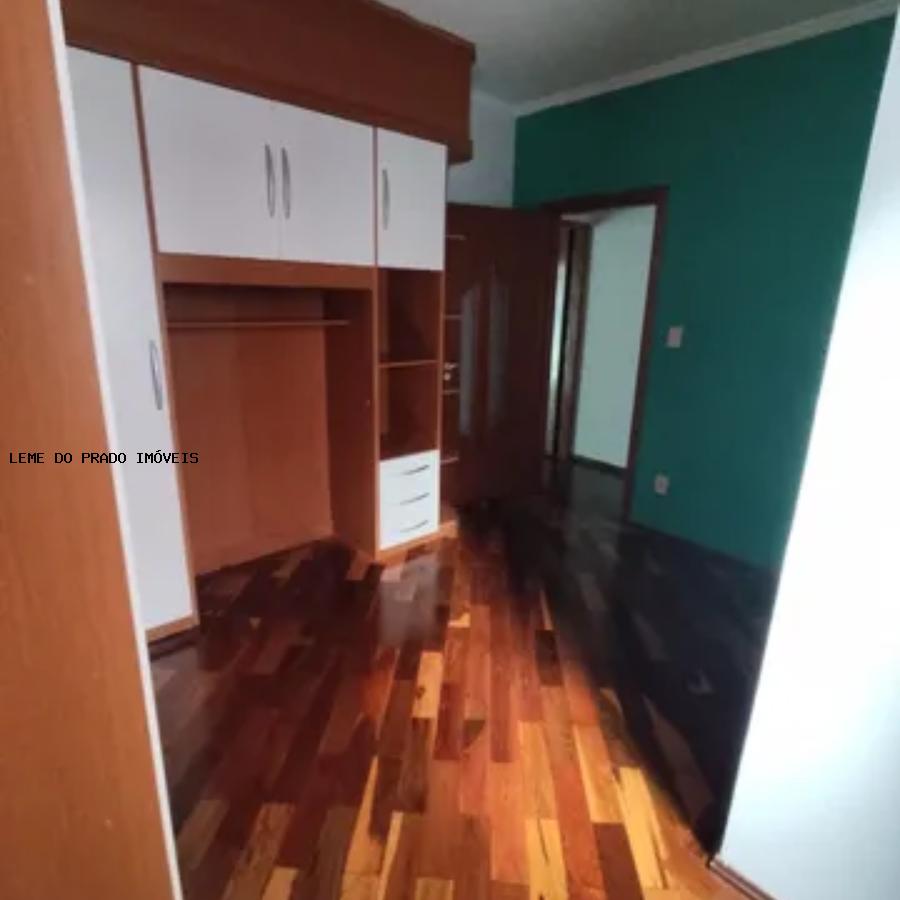 Sobrado para alugar com 3 quartos, 297m² - Foto 3