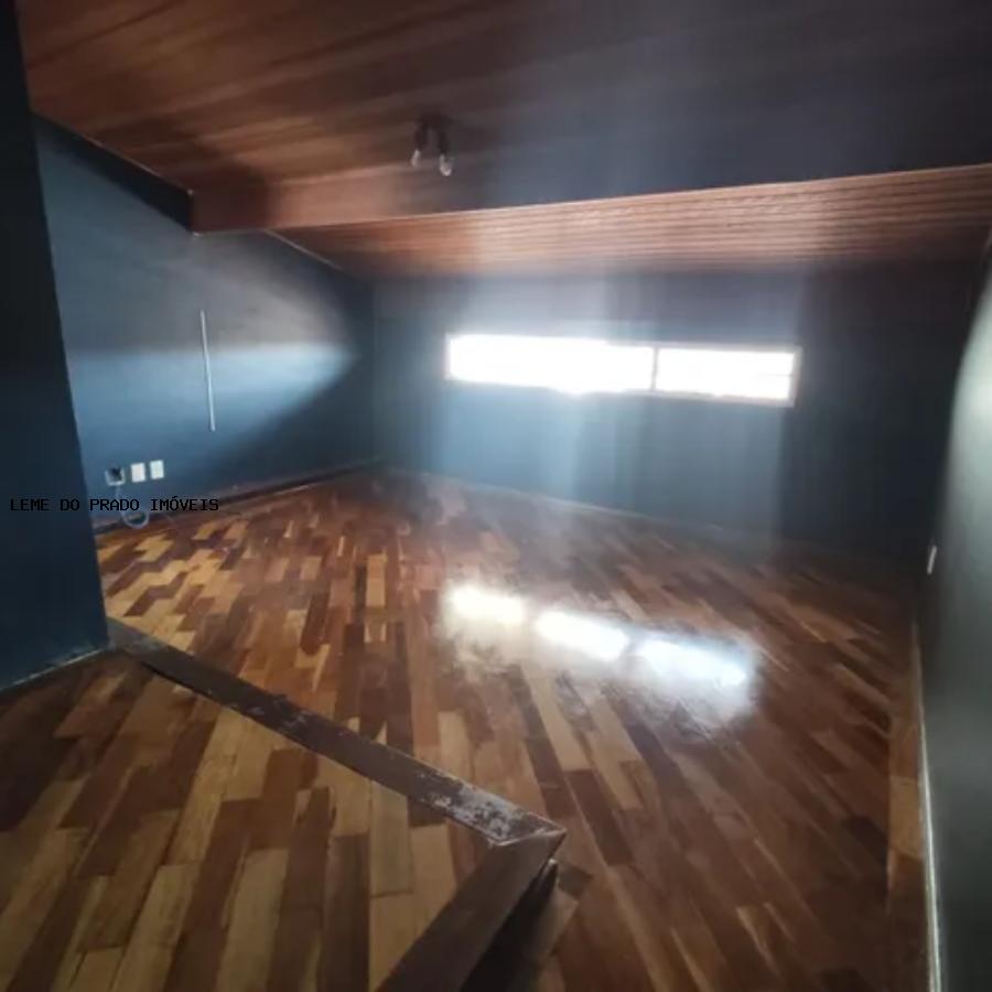 Sobrado para alugar com 3 quartos, 297m² - Foto 7