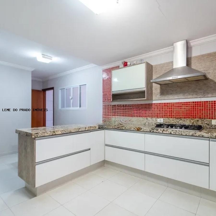 Sobrado à venda com 3 quartos, 333m² - Foto 11