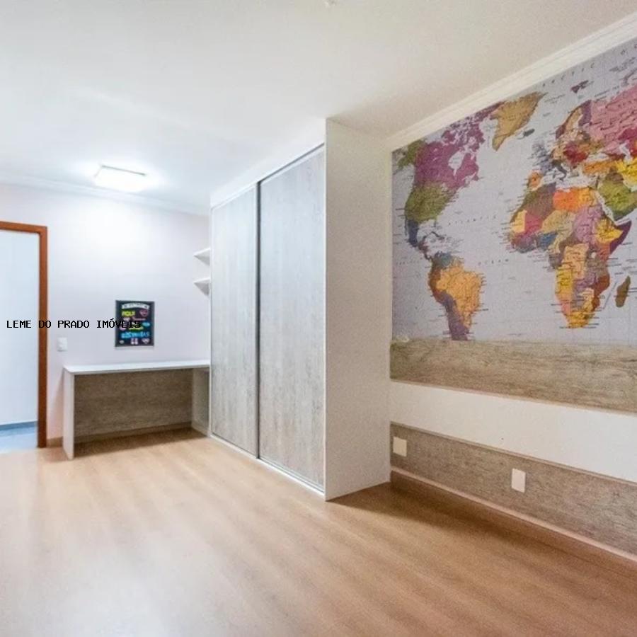 Sobrado à venda com 3 quartos, 333m² - Foto 32