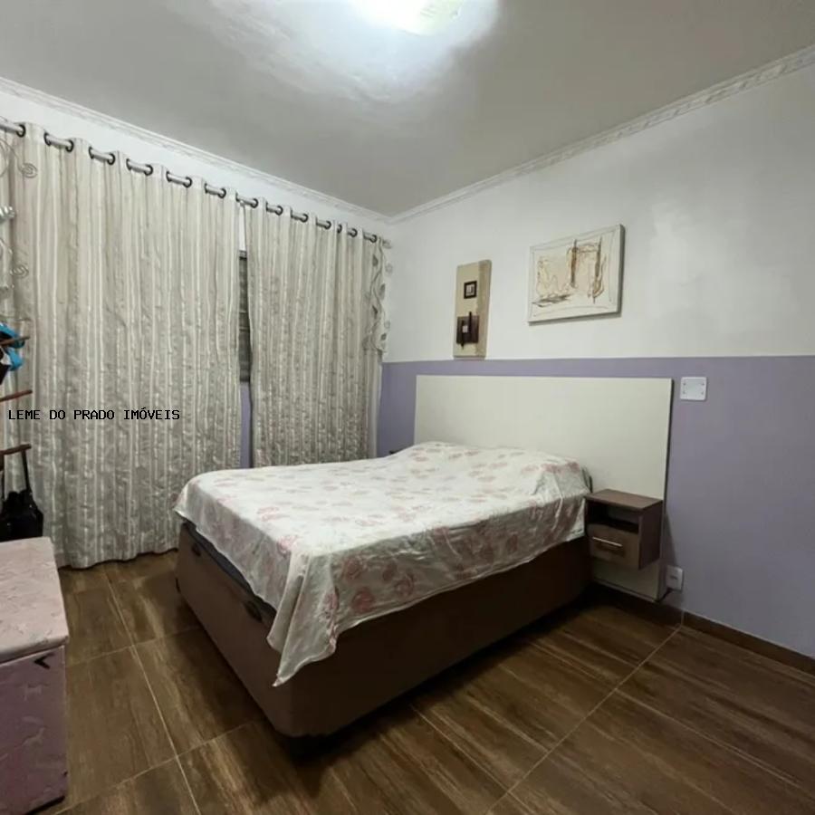 Casa à venda com 2 quartos, 160m² - Foto 6