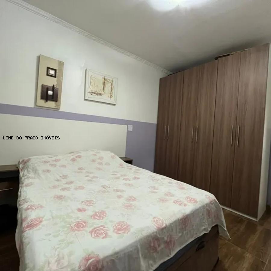 Casa à venda com 2 quartos, 160m² - Foto 7