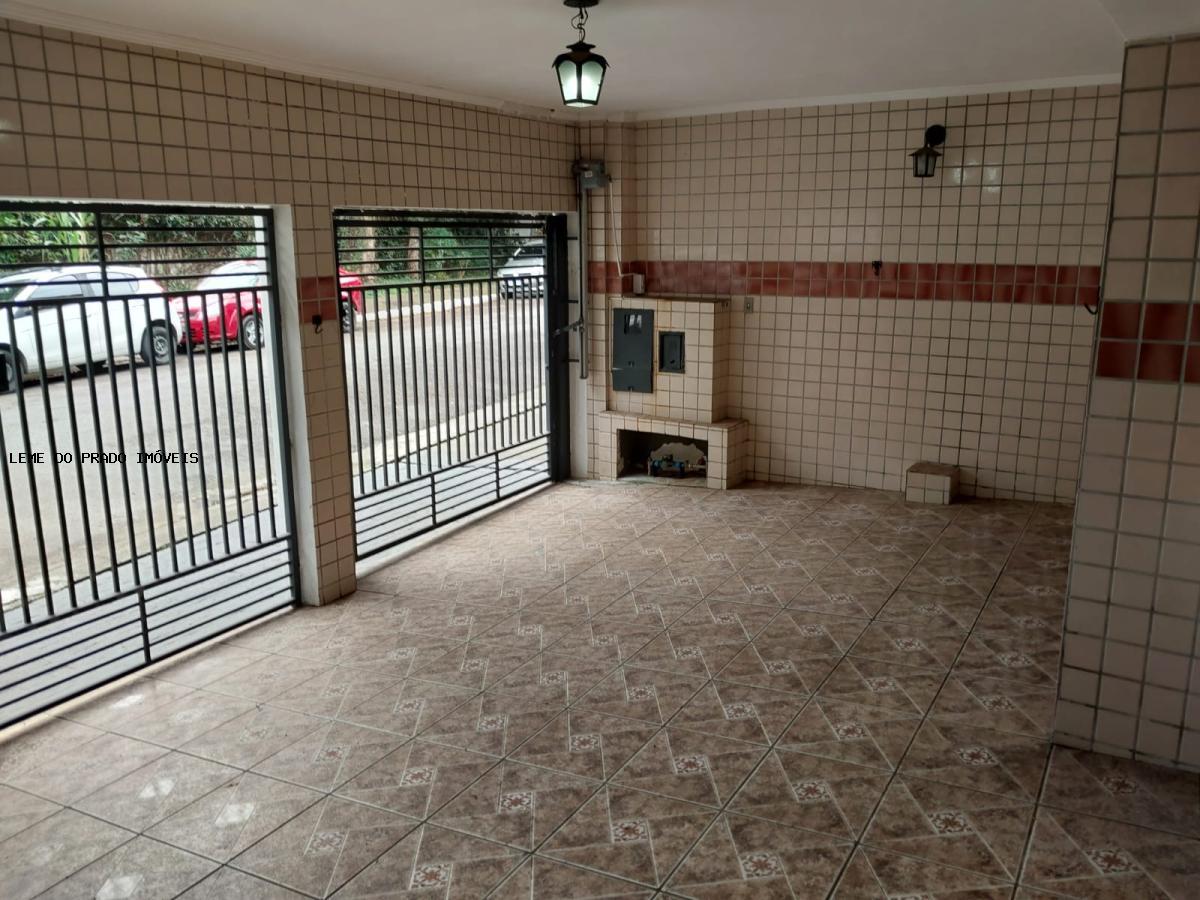 Sobrado à venda com 2 quartos, 212m² - Foto 6