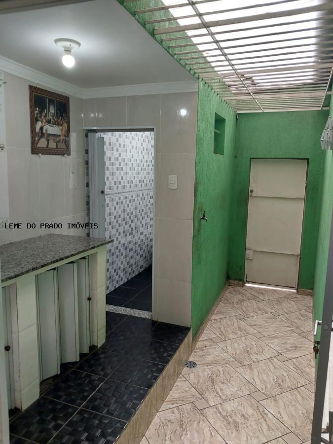 Sobrado à venda com 2 quartos, 212m² - Foto 10