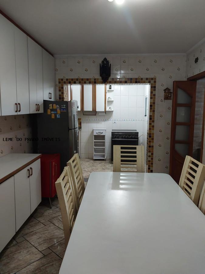 Sobrado à venda com 2 quartos, 212m² - Foto 16