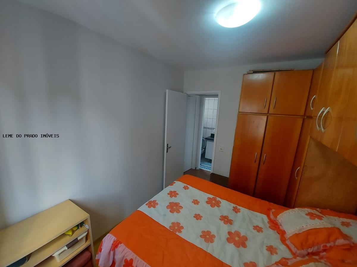 Apartamento à venda com 2 quartos, 55m² - Foto 15