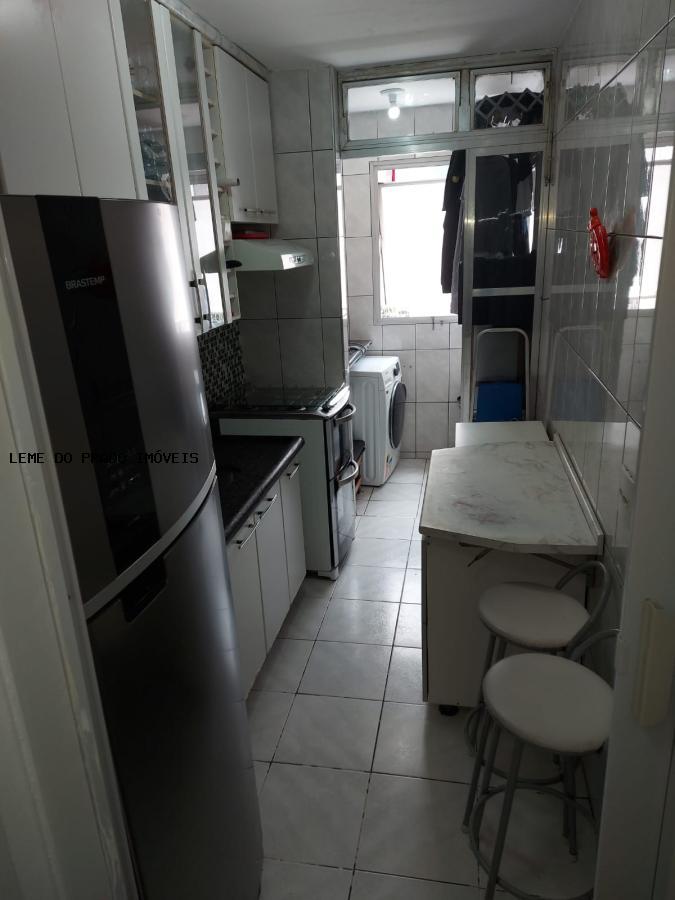 Apartamento à venda com 2 quartos, 55m² - Foto 29