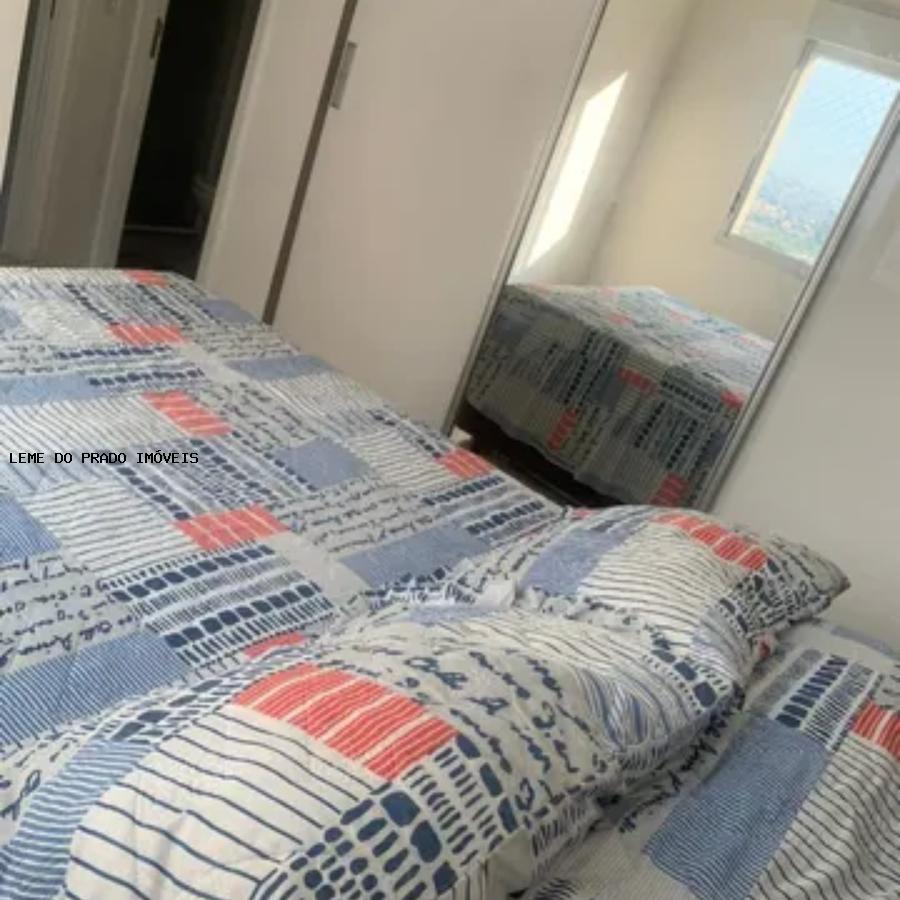 Apartamento à venda com 2 quartos, 70m² - Foto 6