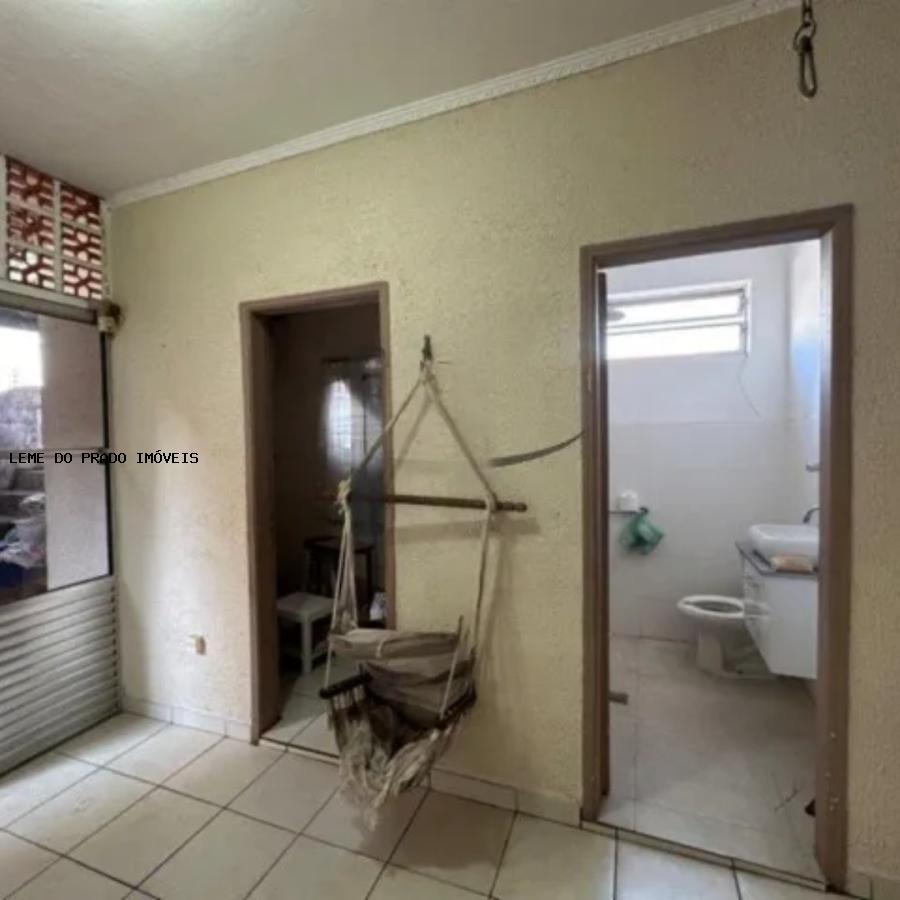 Sobrado à venda com 3 quartos, 256m² - Foto 19