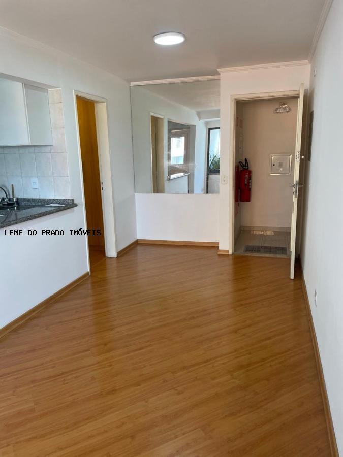 Apartamento à venda com 2 quartos, 55m² - Foto 2