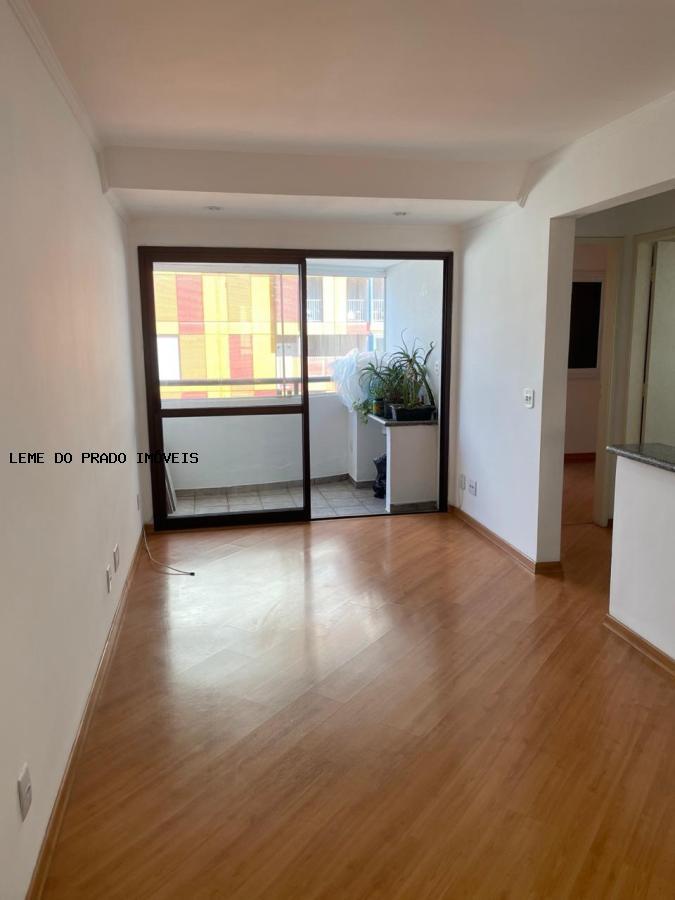 Apartamento à venda com 2 quartos, 55m² - Foto 3