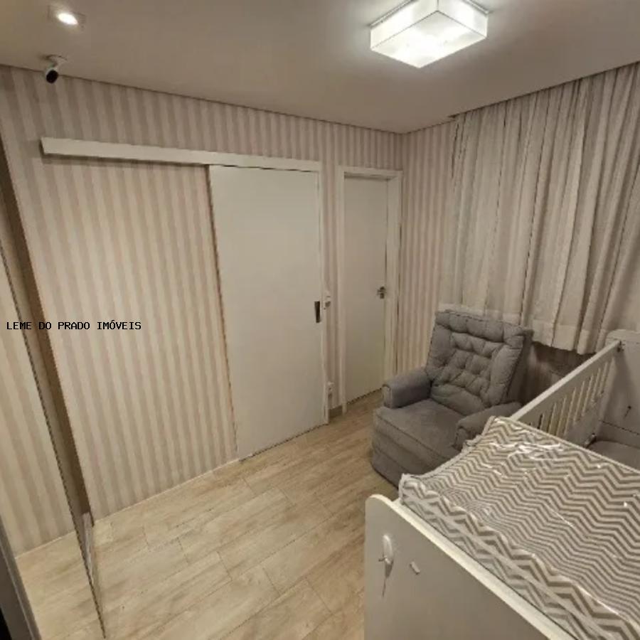 Apartamento à venda com 3 quartos, 87m² - Foto 10