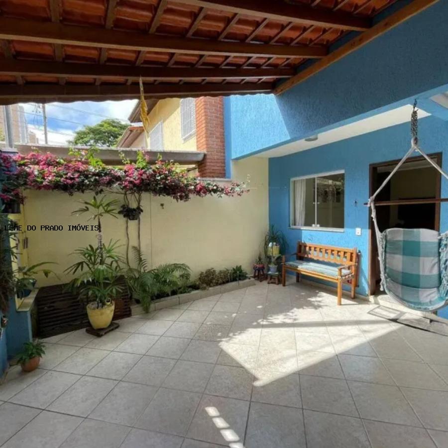 Sobrado à venda com 3 quartos, 73m² - Foto 1