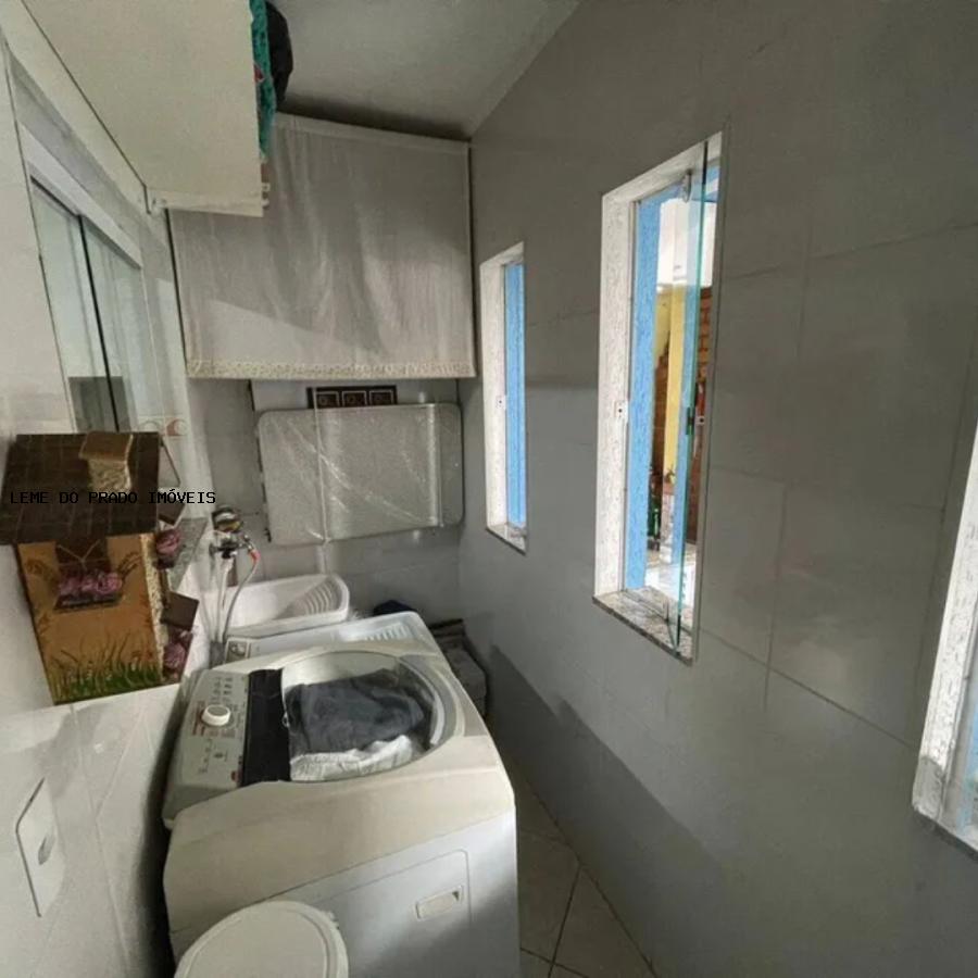 Sobrado à venda com 3 quartos, 73m² - Foto 2