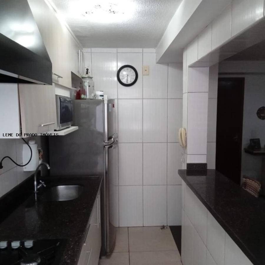 Apartamento à venda com 2 quartos, 75m² - Foto 7