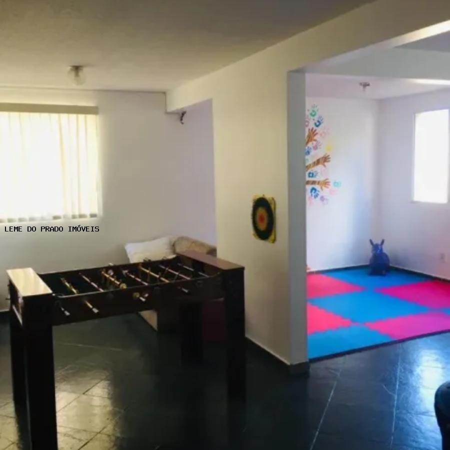 Apartamento à venda com 2 quartos, 75m² - Foto 12