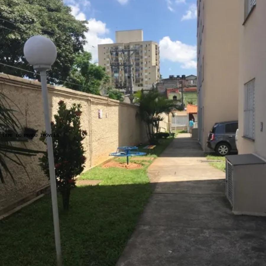 Apartamento à venda com 2 quartos, 75m² - Foto 14