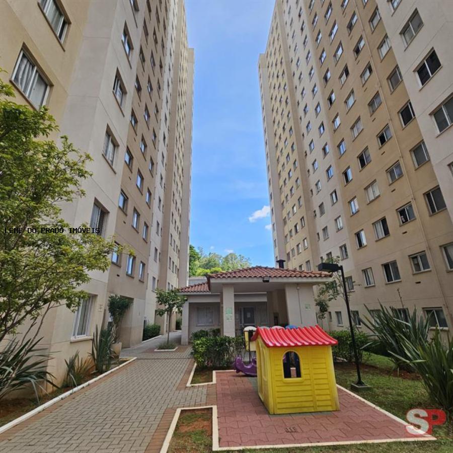 Apartamento à venda com 2 quartos, 40m² - Foto 15