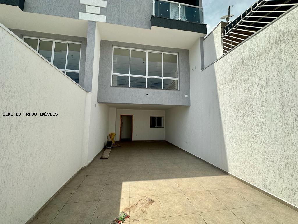 Sobrado à venda com 3 quartos, 142m² - Foto 2