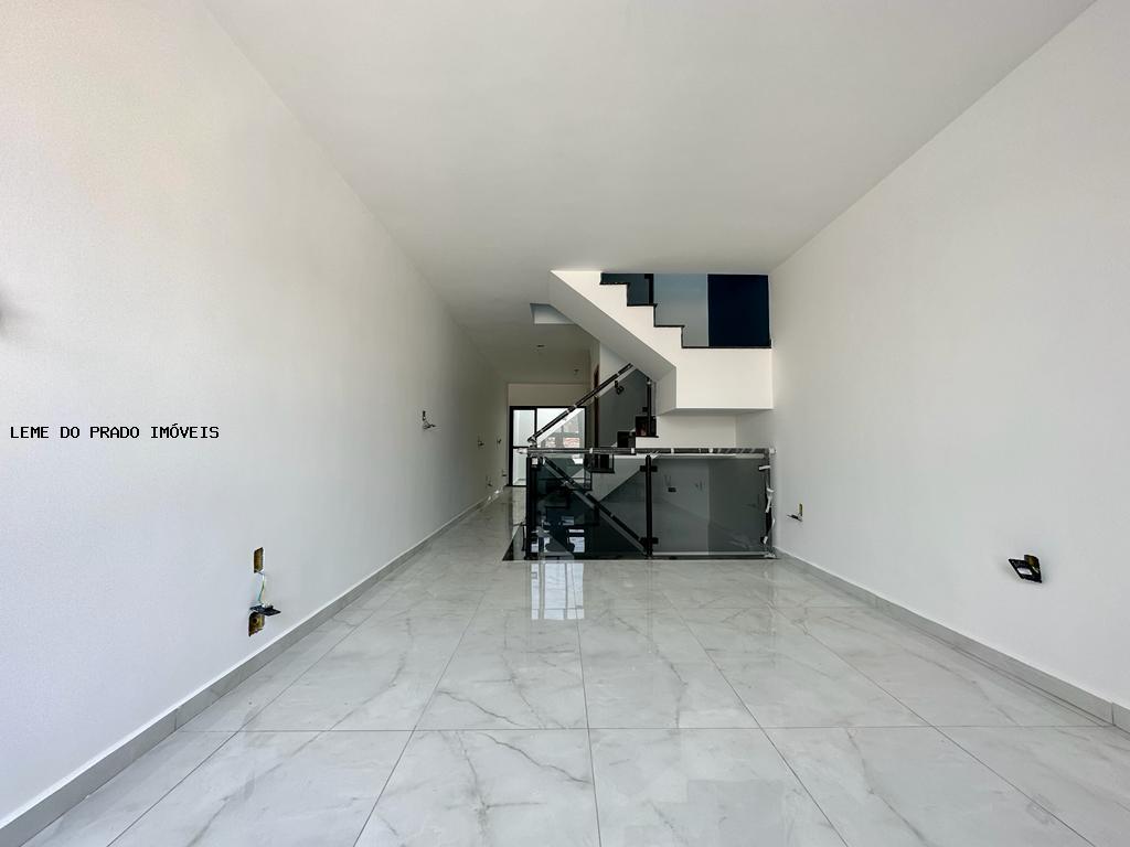 Sobrado à venda com 3 quartos, 110m² - Foto 4