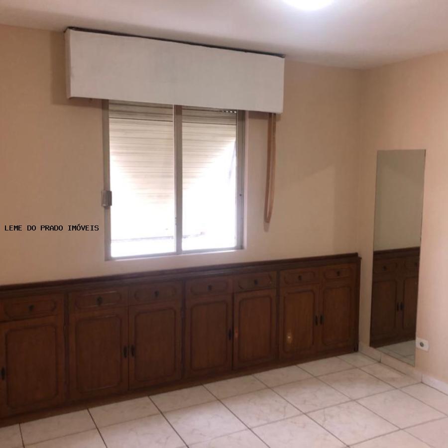 Apartamento à venda com 3 quartos, 140m² - Foto 4