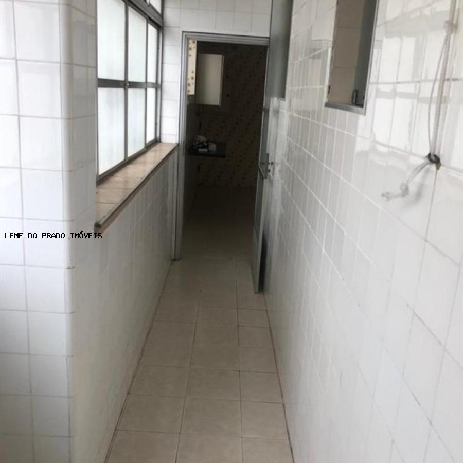 Apartamento à venda com 3 quartos, 140m² - Foto 12