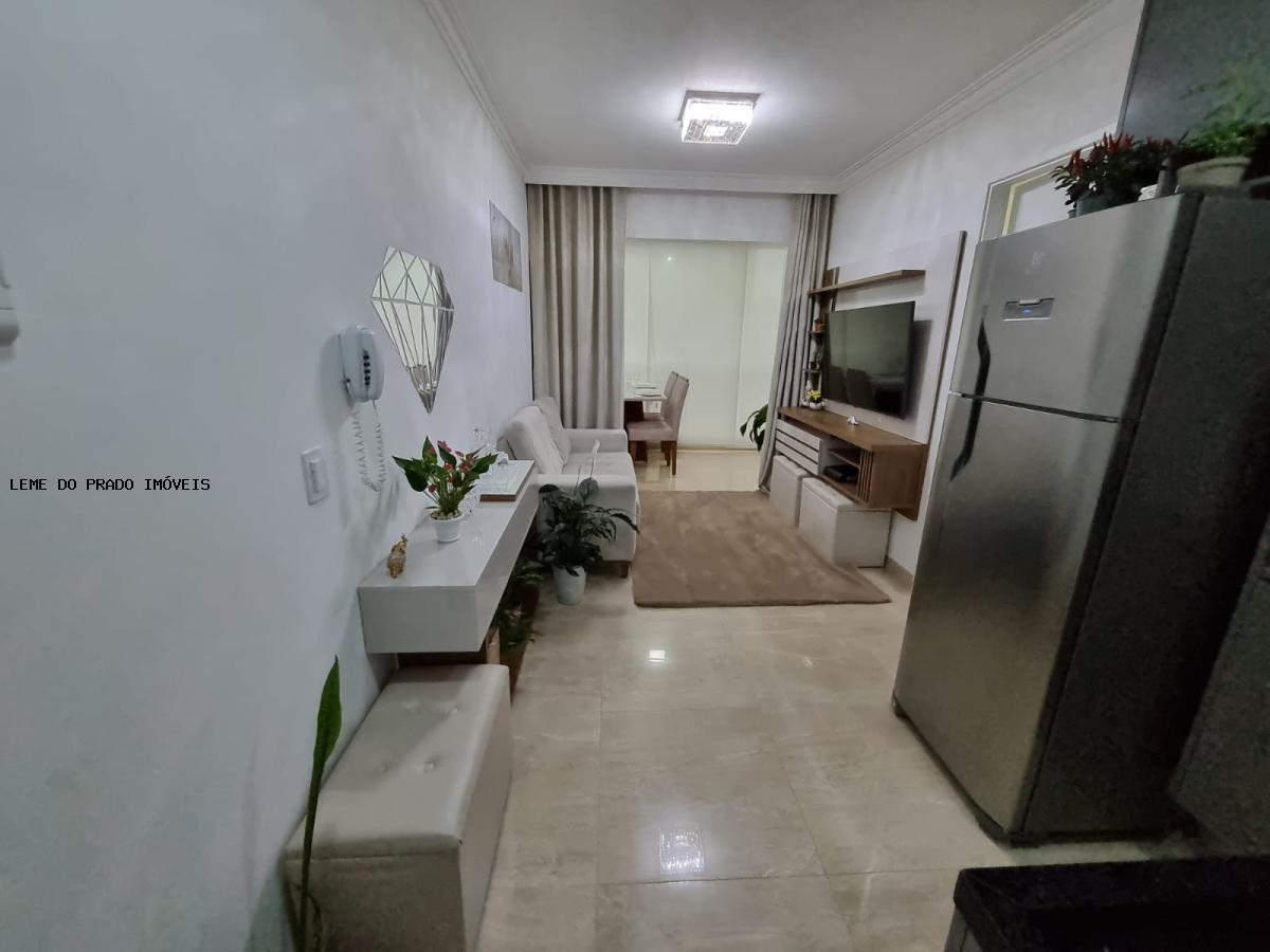 Apartamento à venda com 1 quarto, 34m² - Foto 2