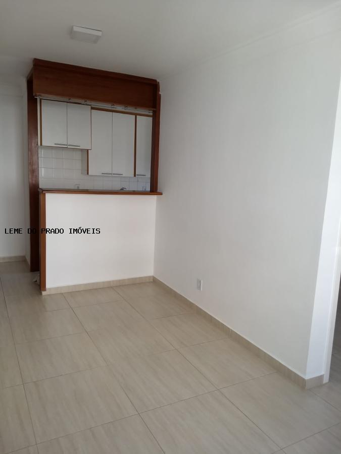 Apartamento à venda com 2 quartos, 42m² - Foto 11