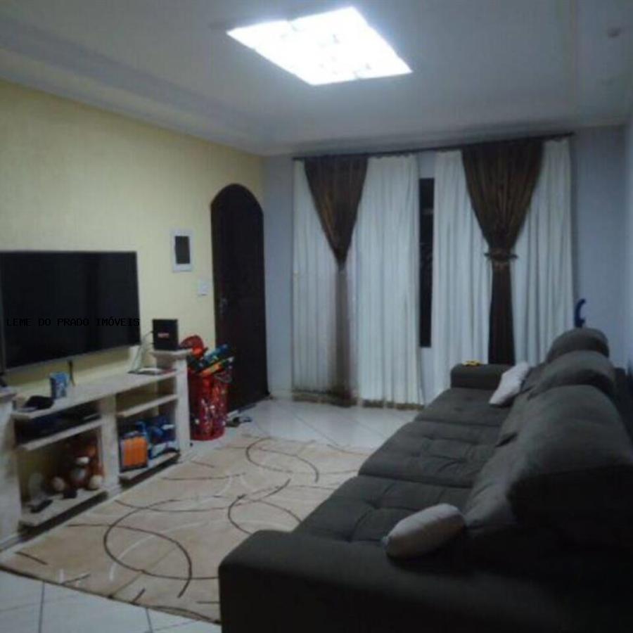 Sobrado à venda com 2 quartos, 196m² - Foto 3