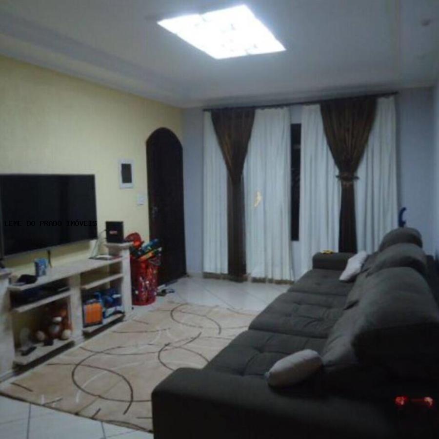 Sobrado à venda com 2 quartos, 196m² - Foto 4