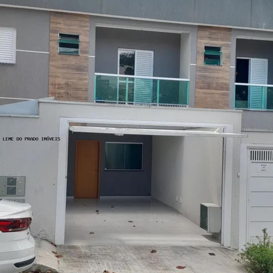 Sobrado à venda com 2 quartos, 140m² - Foto 1