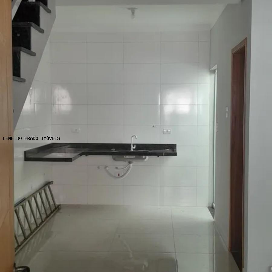 Sobrado à venda com 2 quartos, 140m² - Foto 4