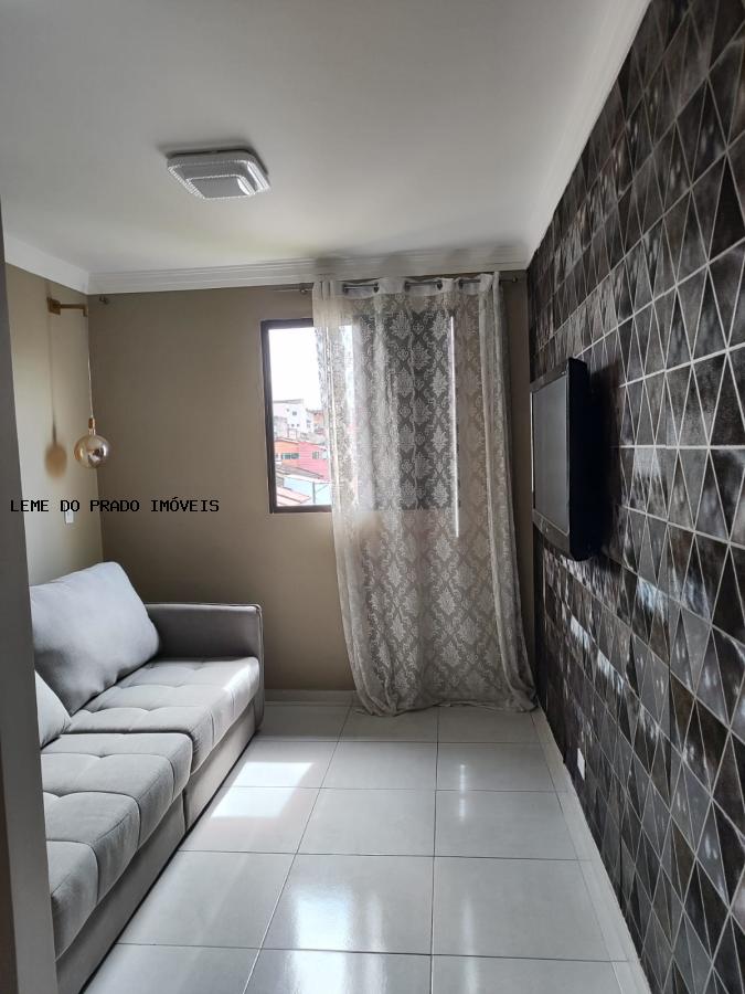 Apartamento à venda com 3 quartos, 70m² - Foto 3