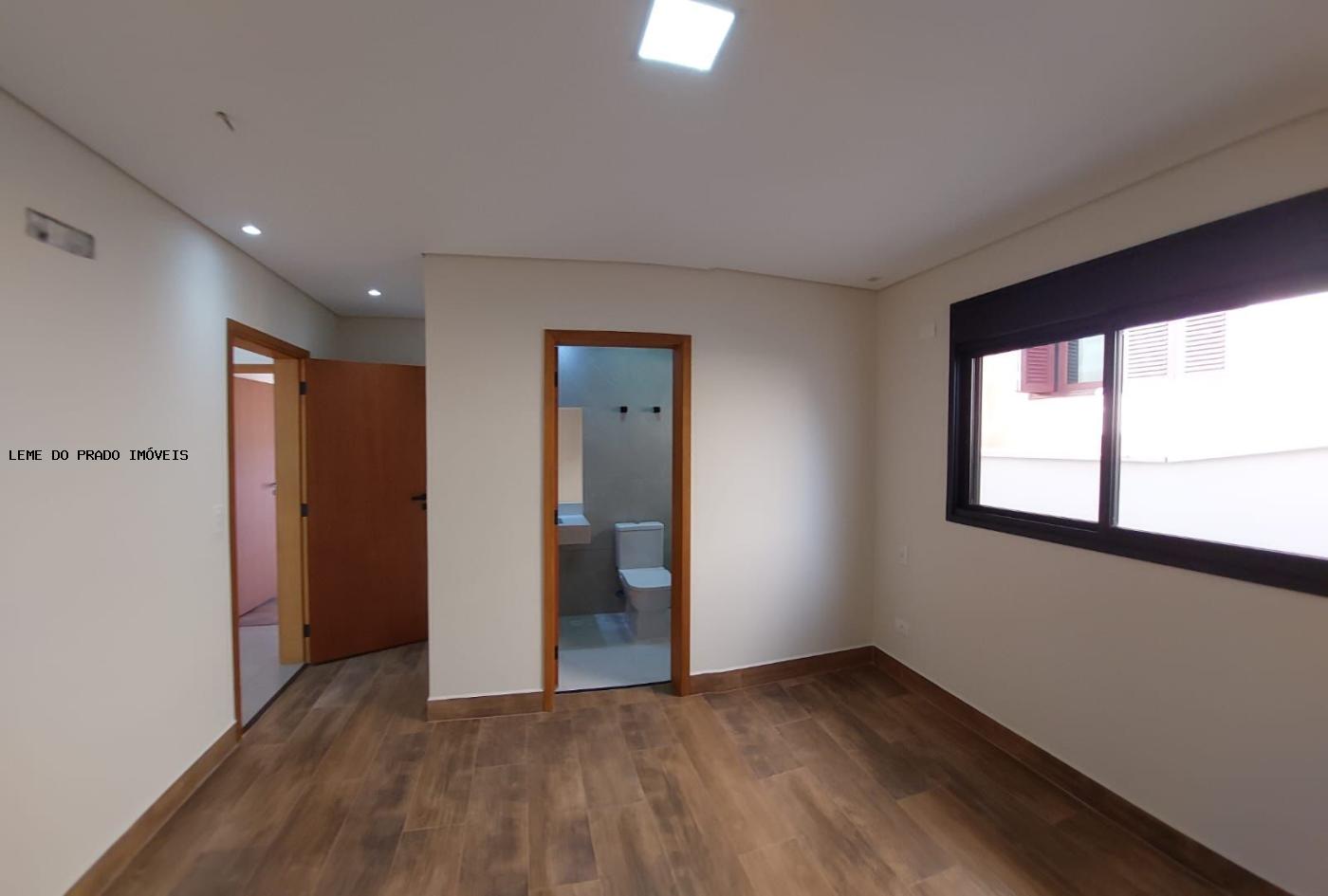 Sobrado à venda com 4 quartos, 360m² - Foto 11