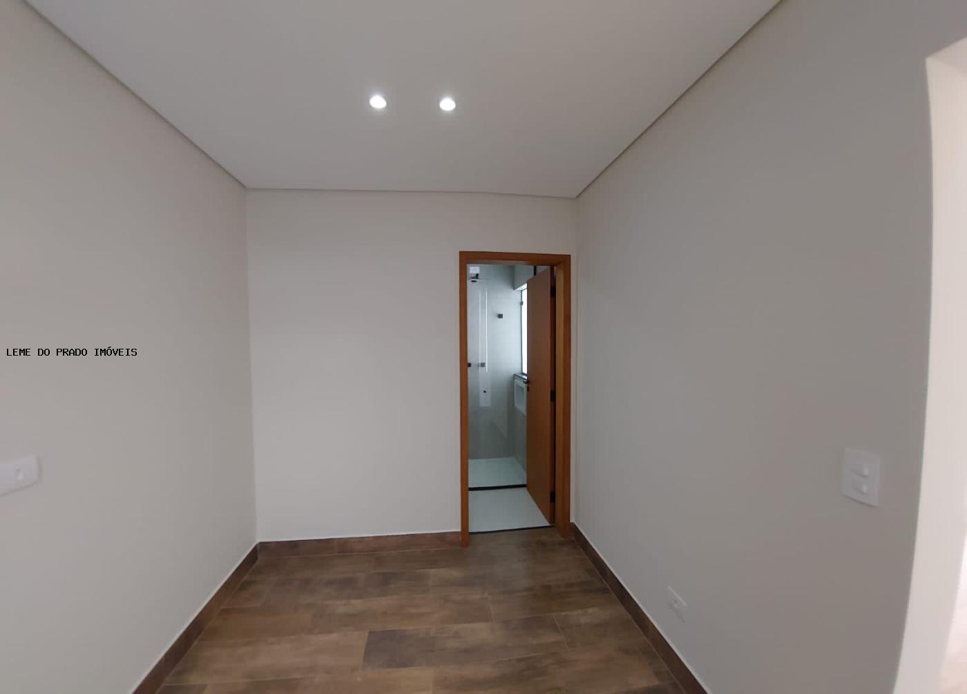 Sobrado à venda com 4 quartos, 360m² - Foto 13