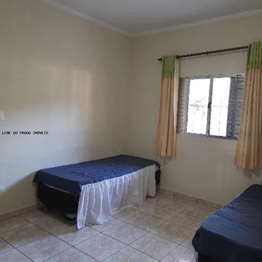 Casa à venda com 2 quartos, 250m² - Foto 12